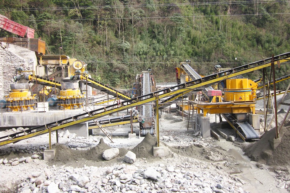 四川雅安月产10万吨河卵石制砂生产线项目
