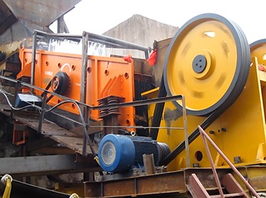 【金属矿】四川时产300吨金属矿破碎成套设备