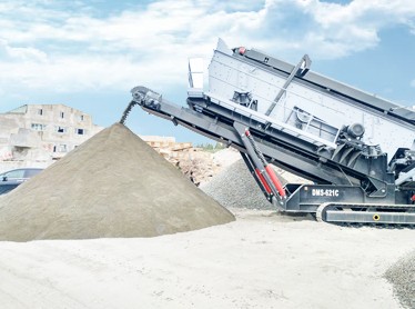 移动重型筛分站