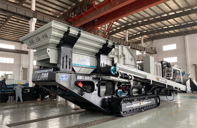 福建福州建筑垃圾履带式破碎站