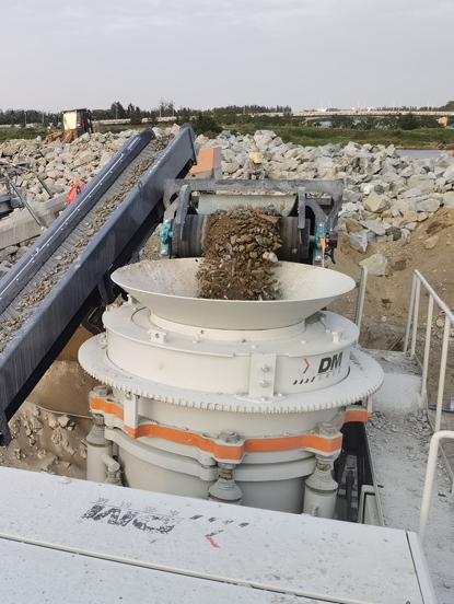 【东蒙案例】海南颚、锥、筛移动站破碎生产线火热投产！